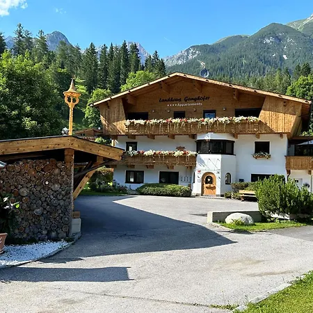 W5 Haus Ganghofer Apartman *